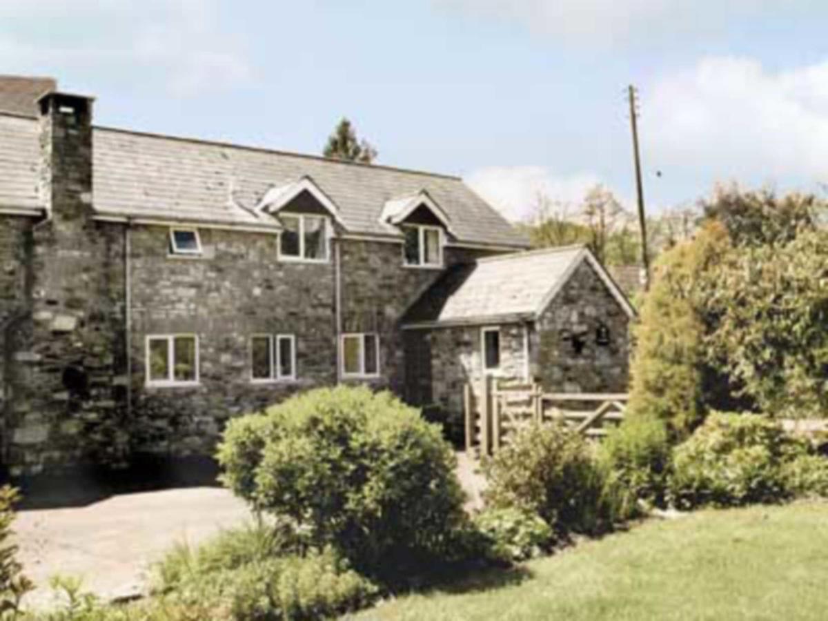 Вилла The Old Mill Bampton  Экстерьер фото